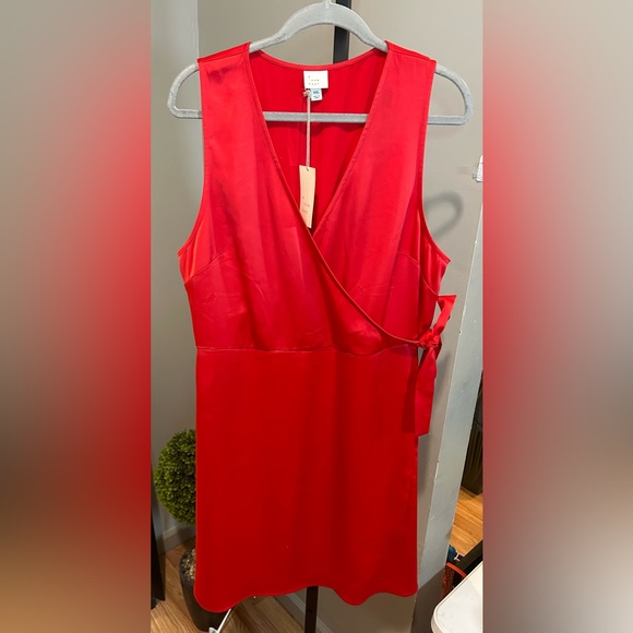 a new day Dresses & Skirts - A New Day Vneck Mini Dress 👗